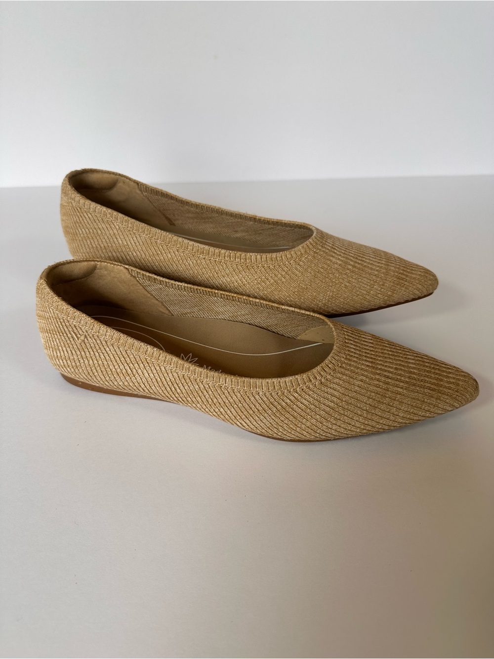 VIVAIA Beige Ribbed Knit Pointed Toe Flats Hemp Blend Size 38.5